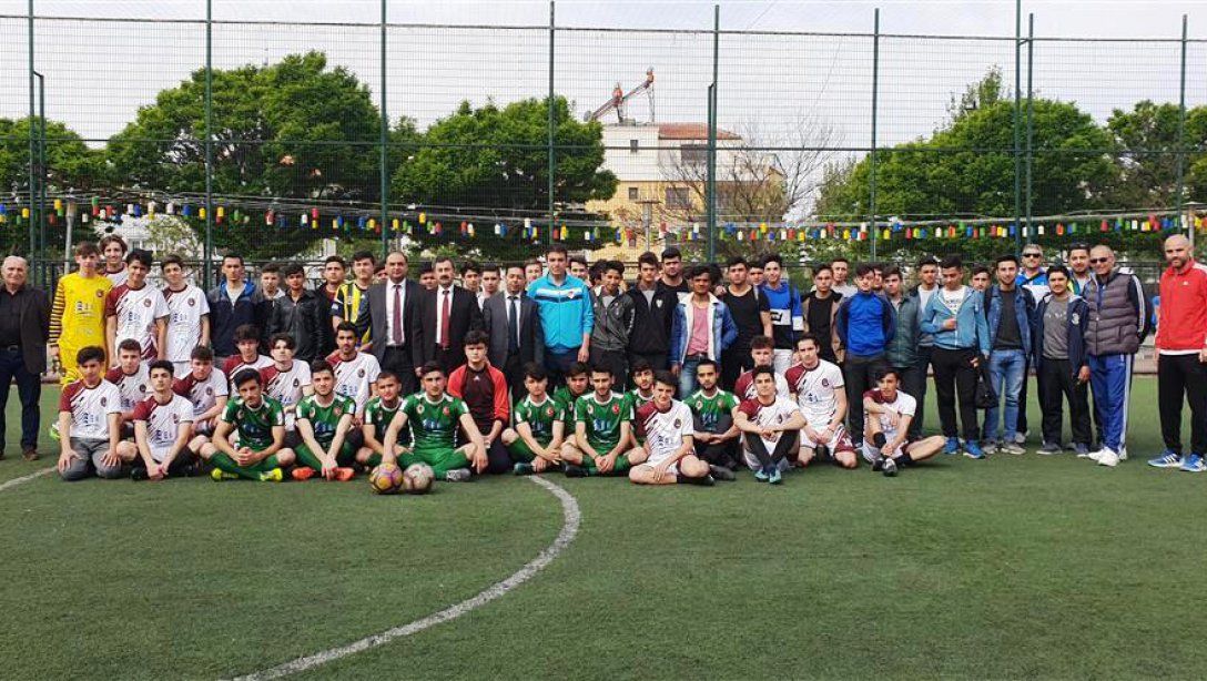 19 Mayıs Atatürk`ü Anma ve Gençlik ve Spor Bayramı spor müsabakaları başladı. 