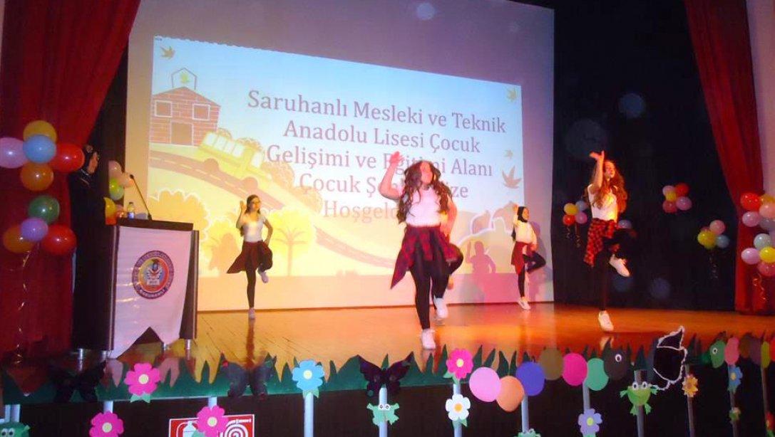 Çocuk şenliği Saruhanlı Belediye Kültür Merkezinde yapıldı