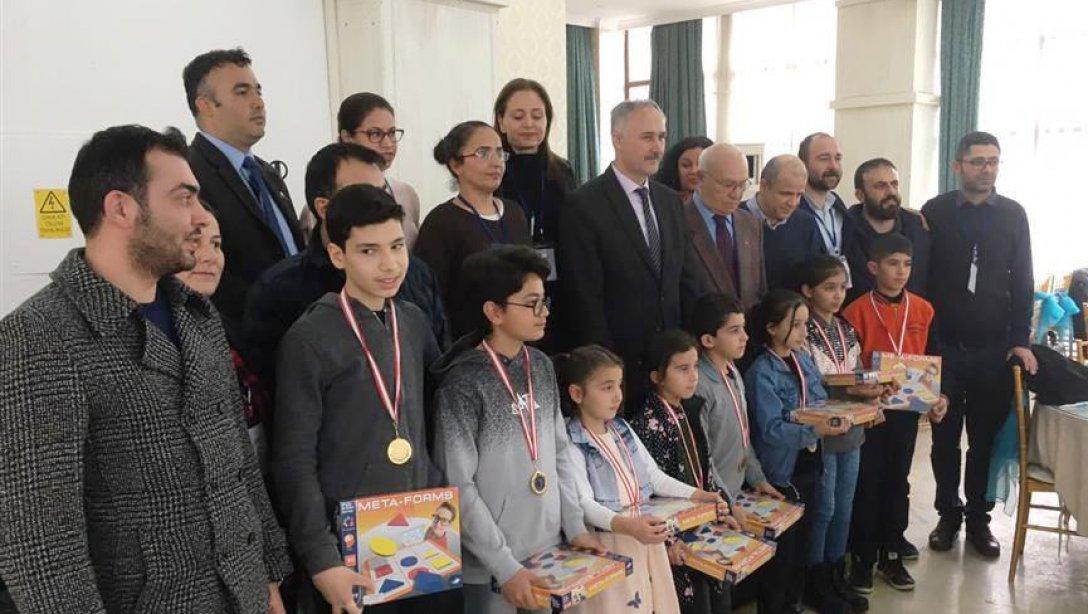Türkiye Akıl ve Zeka Oyunları Federasyonu tarafından Türkiye genelinde 3'üncüsü düzenlenen Akıl ve Zeka Oyunları Manisa il elemelerinde ilçemizi Vasvi Sarıgöl İlkokulu temsil etti